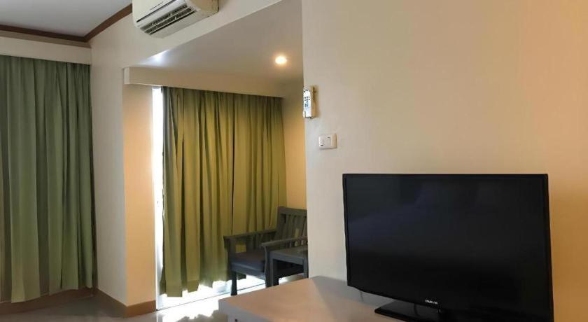 J Two S Pratunam Hotel Bangkok Exterior foto